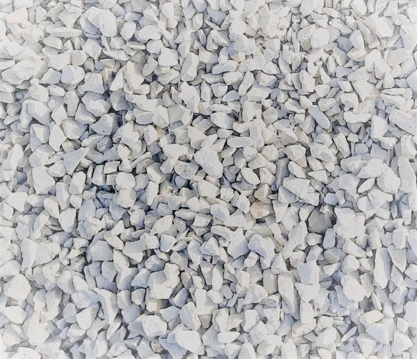 Limestone Chip: (6-15m & 15-25mm)